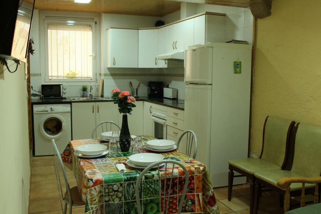 Apartamento Cardona Apartment Berga Exterior photo